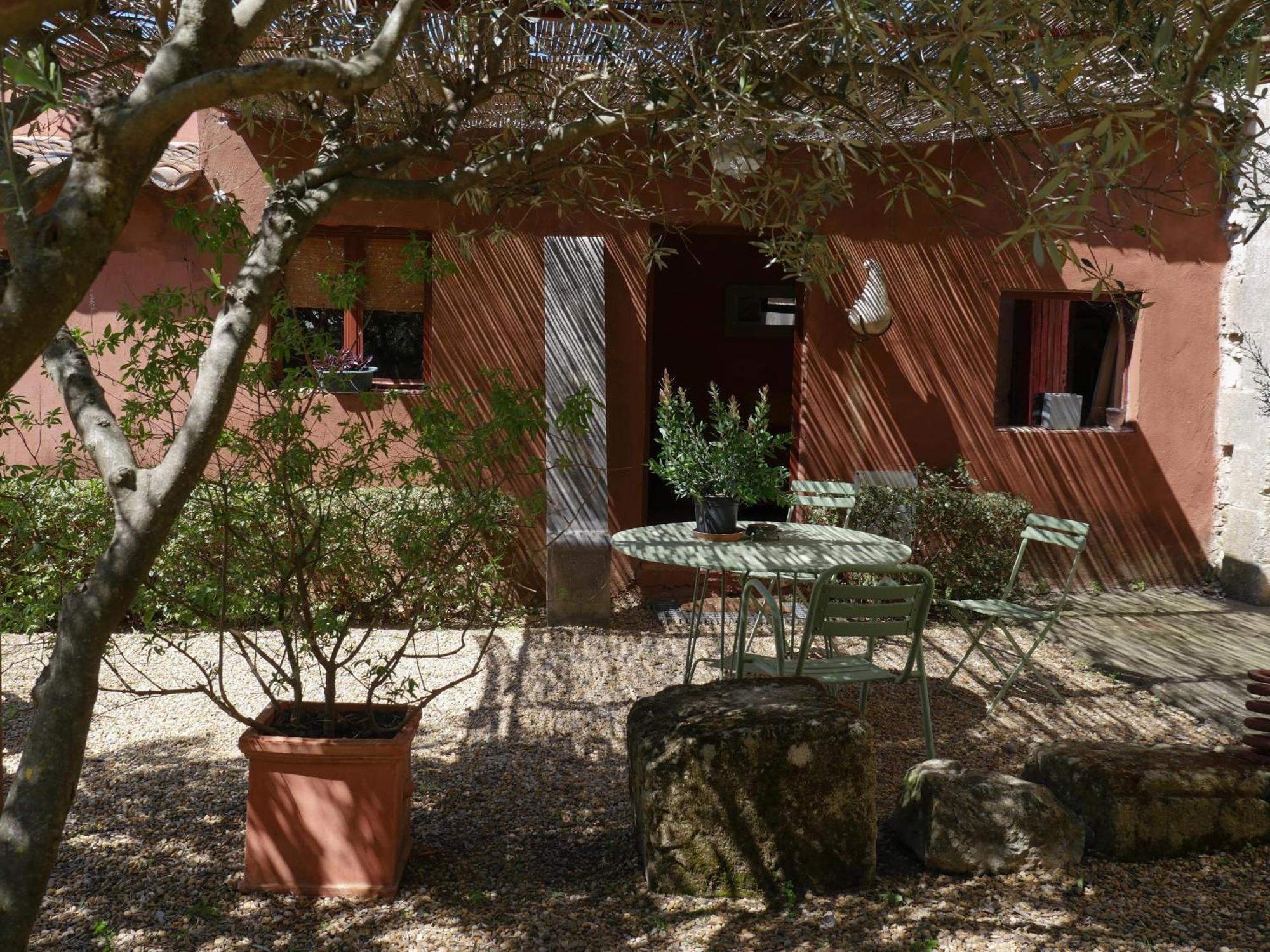 La Mazade De Saint Mamert Exterior photo
